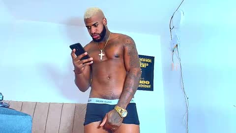 alejo_21cm online show from October 17, 1:15 pm