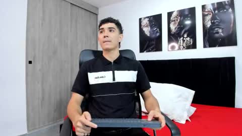 alejo online show from February 11, 8:03 pm