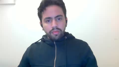 alejo_shy online show from December 19, 4:09 am