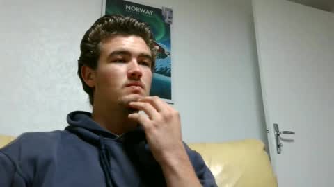 Alex83530 online show from December 31, 1:52 pm