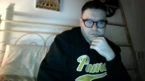 alex93331 online show from December 25, 9:00 pm