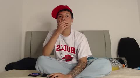 Owen online show from February 12, 2:50 am