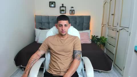 alex online show from January 28, 12:22 pm