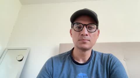 Snapshot of alex_ruiz_ chatting on February 7, 7:49 pm Alex online show from February 7, 7:49 pm