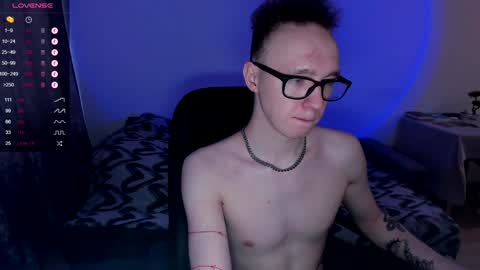 Snapshot of alex_silent chatting on December 30, 10:53 am alex_silent online show from December 30, 10:53 am