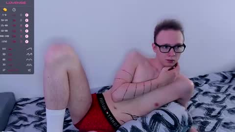 Snapshot of alex_silent chatting on February 11, 10:37 am alex_silent online show from February 11, 10:37 am