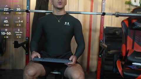 Snapshot of alex_tower chatting on January 30, 6:32 pm Alex Towers online show from January 30, 6:32 pm