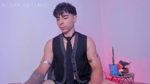 x   online show from November 1, 12:58 am