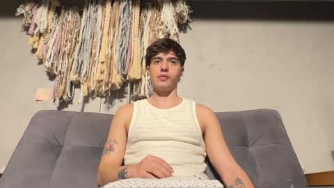 Alex  Dani online show from January 24, 5:42 am