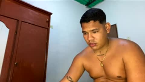 Alex kross online show from February 3, 3:28 pm