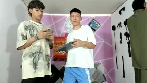 chicos hot online show from February 2, 7:14 pm