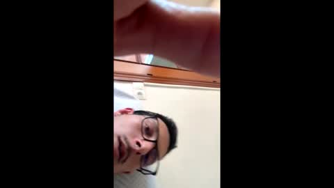 alexcum88 online show from March 31, 1:35 pm