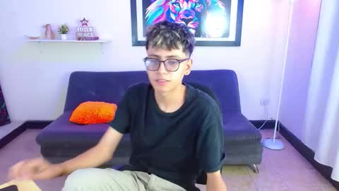 alex online show from March 24, 8:24 pm