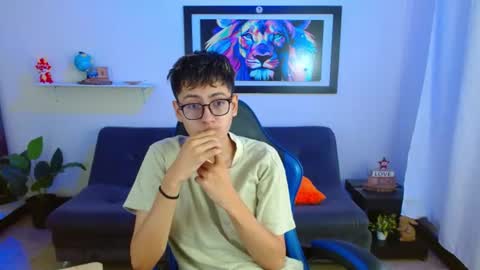 alex online show from June 25, 1:27 pm