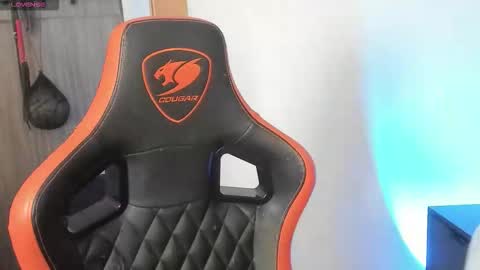 alexfloreszzz online show from September 18, 2:30 pm