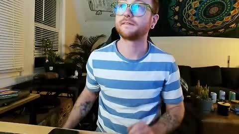 alexfoxxe online show from December 19, 5:40 am