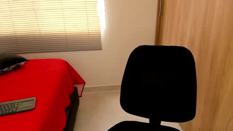 alexman fuck online show from April 29, 9:10 pm