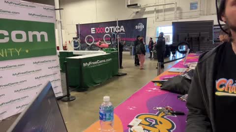 Alex Mann online show from December 8, 5:44 pm