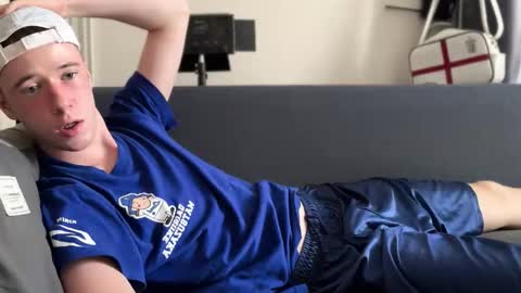 Snapshot of alexwos chatting on October 2, 5:22 am Alex online show from October 2, 5:22 am