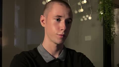 Snapshot of alexwos chatting on February 2, 9:08 am Alex online show from February 2, 9:08 am