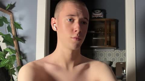 Snapshot of alexwos chatting on December 10, 7:54 pm Alex online show from December 10, 7:54 pm