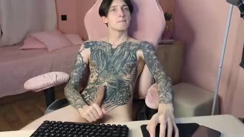 Alex online show from October 17, 6:56 pm