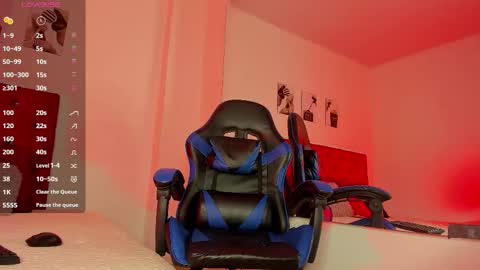 alexxus_smith online show from February 9, 6:56 pm