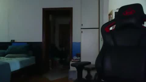 Snapshot of alexxx444704660 chatting on September 23, 8:13 am Alexxx1908 online show from September 23, 8:13 am