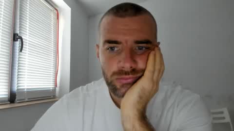 alfiesolomons87 online show from November 3, 6:50 am