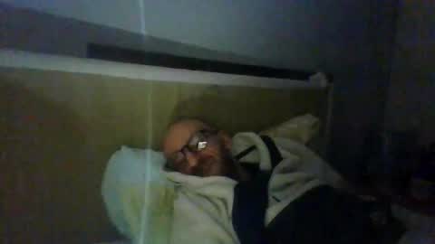 Edgarrrdd1021 online show from May 3, 4:26 am
