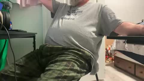 Allergictolove online show from November 25, 12:01 am