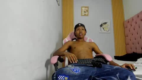 alluringangel01 online show from October 17, 2:15 am