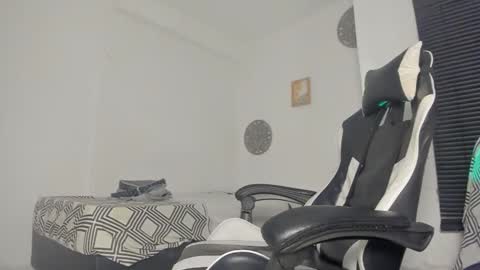 alluringangel01 online show from September 20, 2:44 am