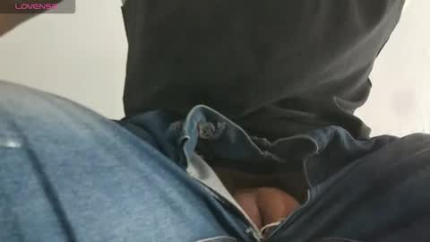 alotofcream4u online show from March 25, 5:22 am