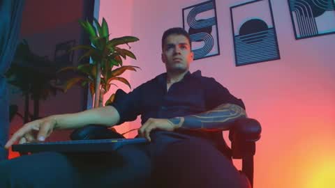 alpha_dominus_ online show from March 27, 8:37 am