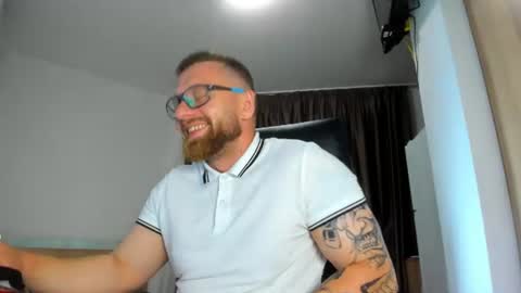 Alphaalexxx Lets reach Me 100 thumbs up online show from June 24, 7:28 pm