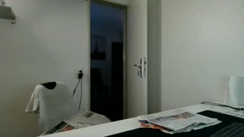 alphah_hunk online show from January 17, 10:33 pm