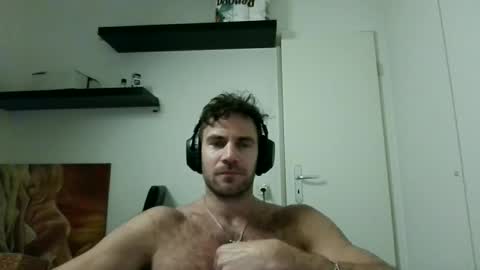 alphah_hunk online show from November 14, 6:20 pm