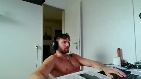 alphah_hunk online show from March 21, 5:06 pm