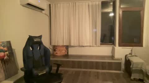 AlphAndre online show from February 20, 6:24 pm