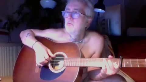 Amberr11 online show from November 18, 12:14 am