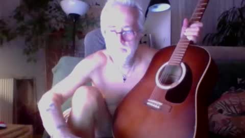Snapshot of amberr11 chatting on October 26, 11:29 pm Amberr11 online show from October 26, 11:29 pm