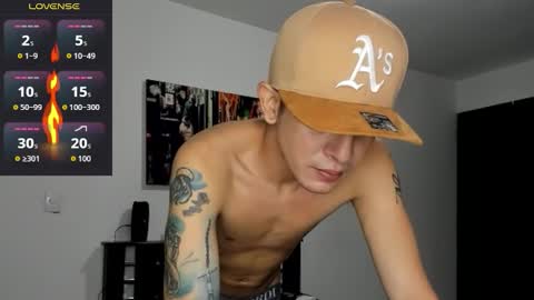 Lucian online show from February 2, 9:34 pm