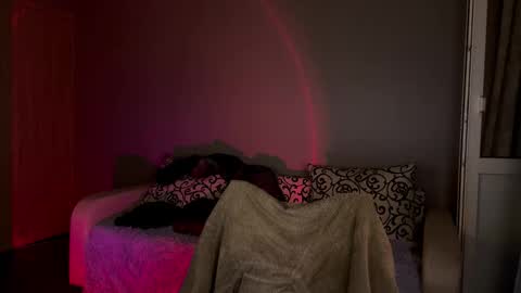 simon online show from September 19, 9:47 pm