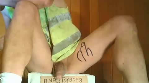 Snapshot of analytoyboy8 chatting on October 19, 6:33 pm Analytoyboy8 online show from October 19, 6:33 pm