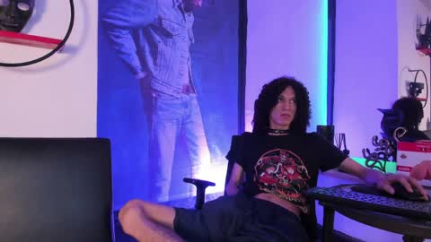 anddy_hugecock online show from May 30, 1:44 pm