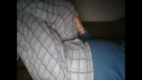 Snapshot of andellus chatting on December 11, 1:28 am andellus online show from December 11, 1:28 am