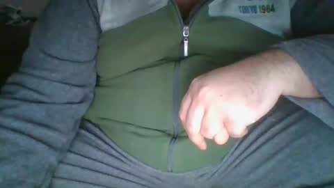 Snapshot of andellus chatting on January 6, 10:13 am andellus online show from January 6, 10:13 am