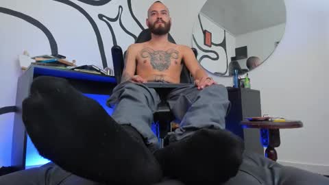 Andrs   -                   online show from January 11, 1:10 am