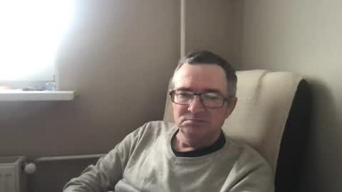 Snapshot of andreass60 chatting on February 10, 10:31 am andreass60 online show from February 10, 10:31 am